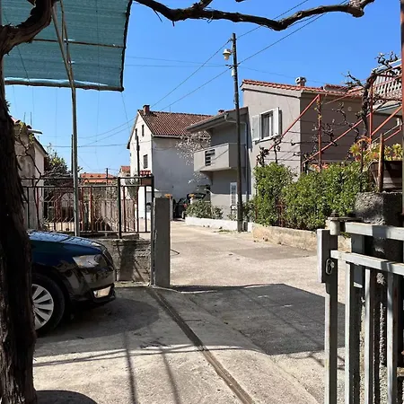 公寓 With Parking Space - 24593 *